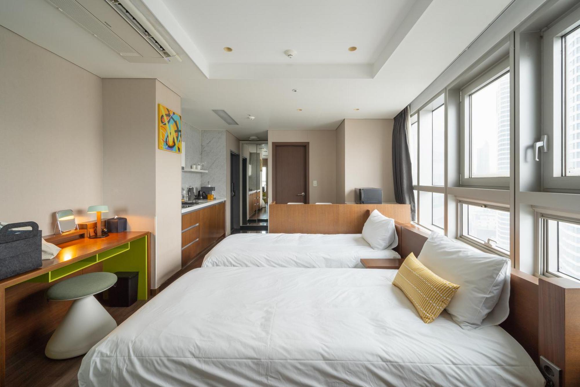 Urbanstay Haeundae Station Busan Exterior foto